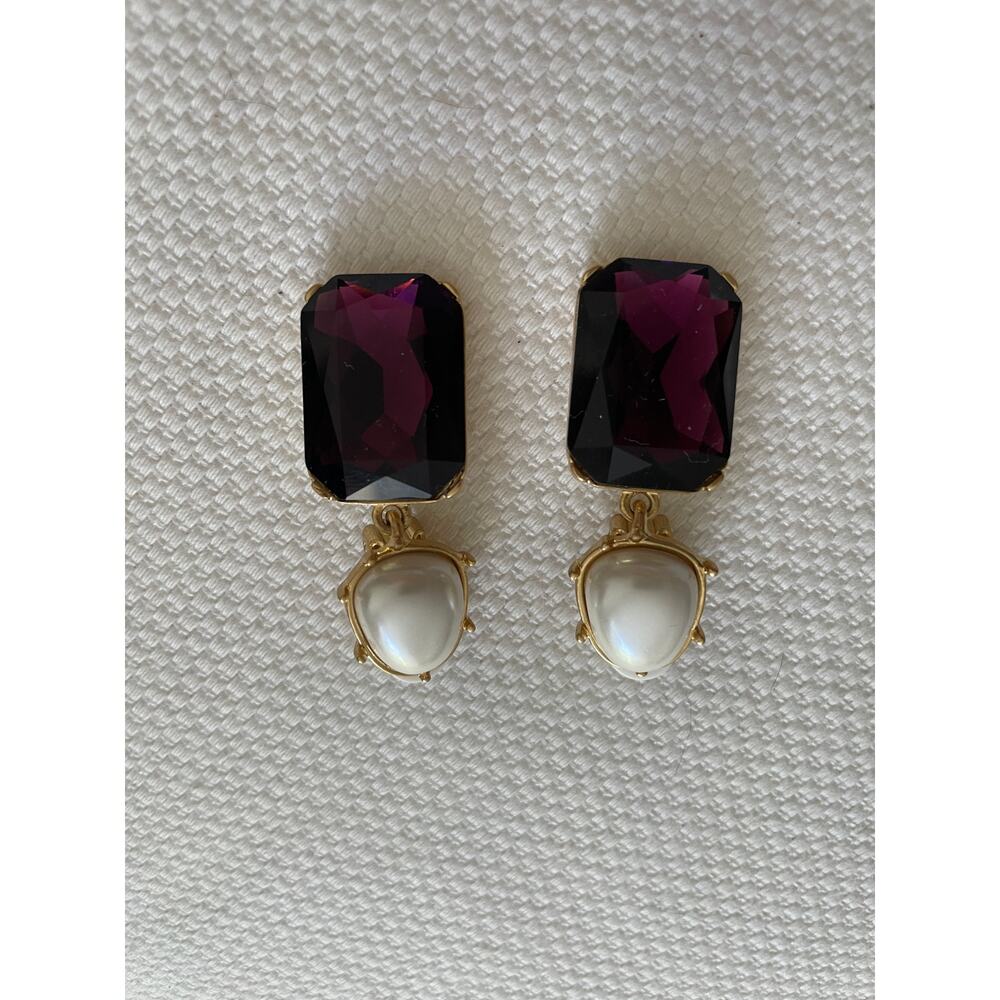 Oscar de la Renta drop earrings burgundy white pearl gold tone